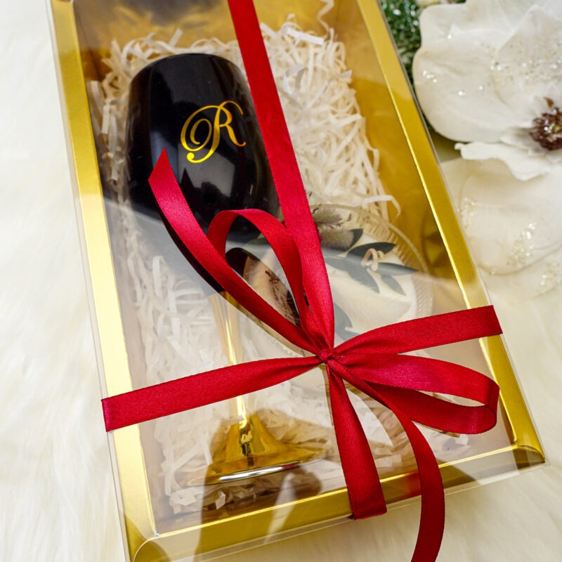 Personaliseeritav kinkekomplekt - Veinipokaal ja käsitöö küünal