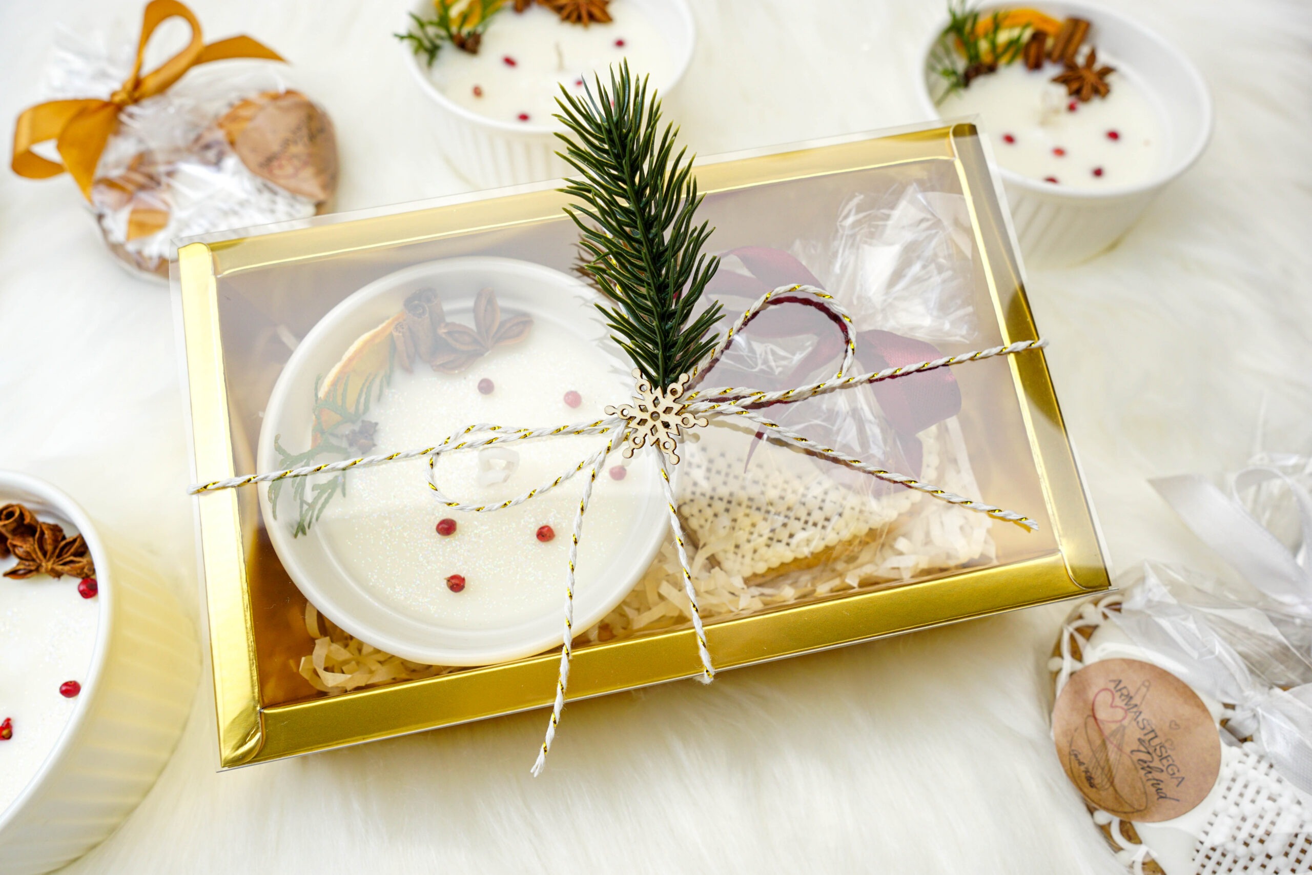 Kinkekomplekt – Jõuluküünal ja piparkook - Image 5