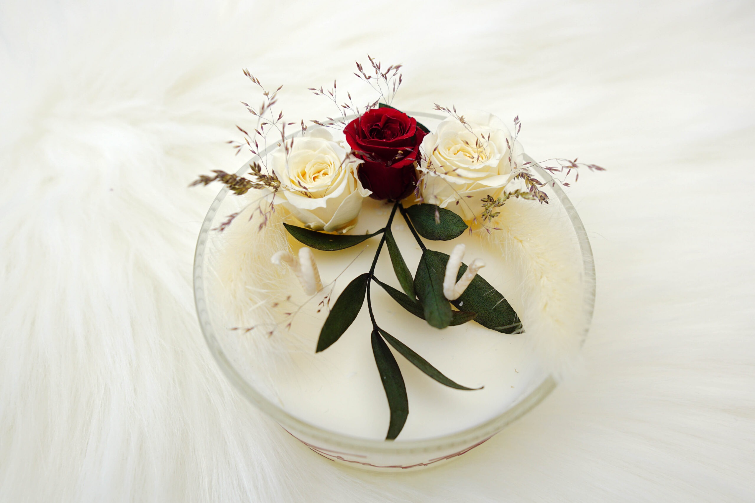 Boho stiilis käsitööküünal uinuvate rooside ja kõrrelistega - Image 11